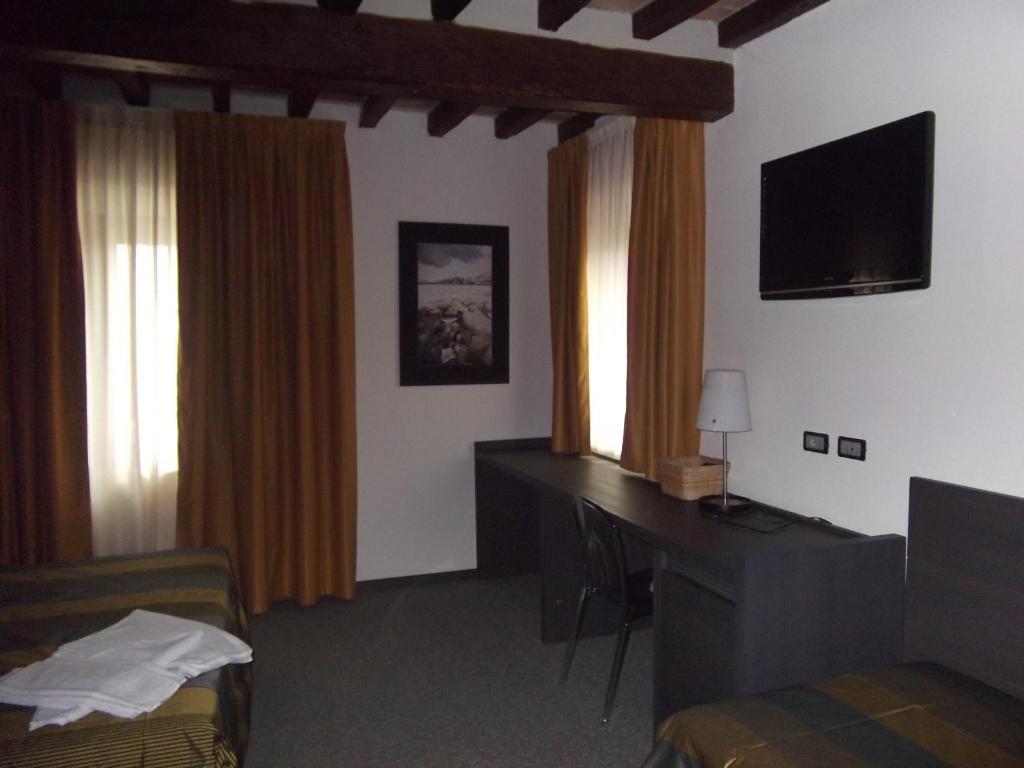 Locanda Sant'Ambrogio Rivalta  Habitación foto