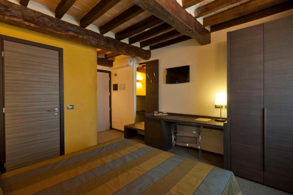 Locanda Sant'Ambrogio Rivalta  Habitación foto